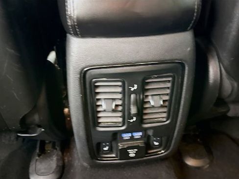 Used 2019 Dodge Durango GT image 23