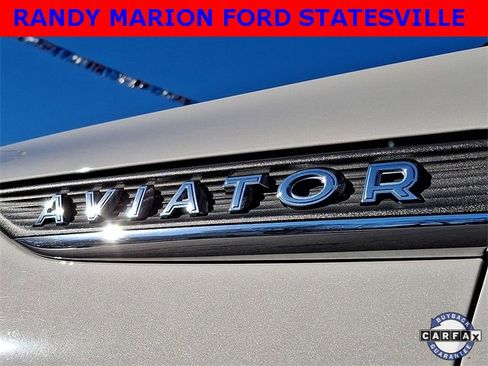 Used 2023 Lincoln Aviator AWD w/ Premium Package image 33