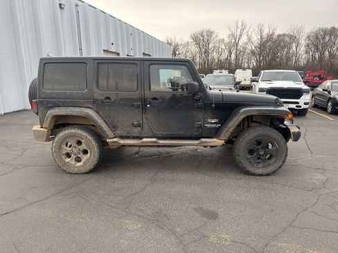Used 2014 Jeep Wrangler Unlimited Sahara w/ Dual Top Group image 10