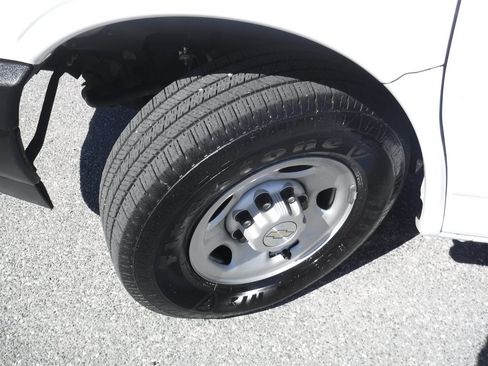 Used 2022 Chevrolet Express 2500 G2500 image 16