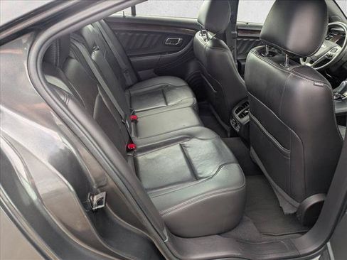 Used 2019 Ford Taurus Limited FWD image 17