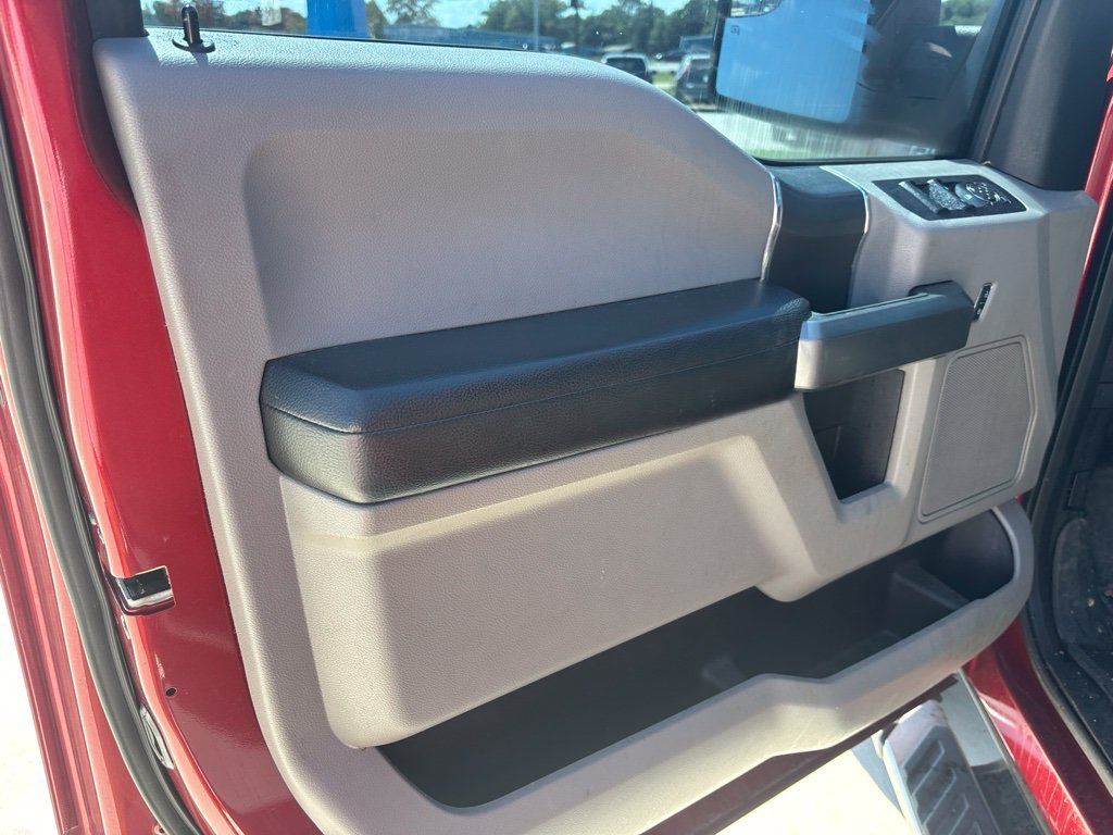 Used 2018 Ford F150 XLT w/ Equipment Group 302A Luxury RWD image 5