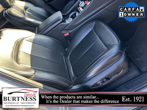 Used 2024 Jeep Grand Cherokee L Limited w/ Luxury Tech Group II image 9