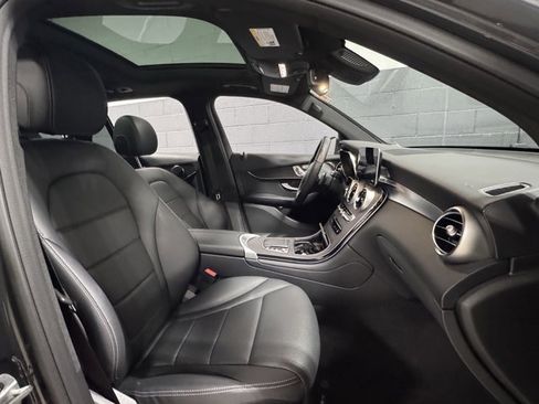 Used 2022 Mercedes-Benz GLC 300 4MATIC image 18