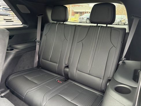 New 2026 Cadillac Vistiq Luxury image 39