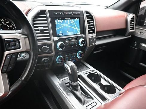 Used 2018 Ford F150 Platinum w/ Equipment Group 701A Luxury AWD/4WD image 8