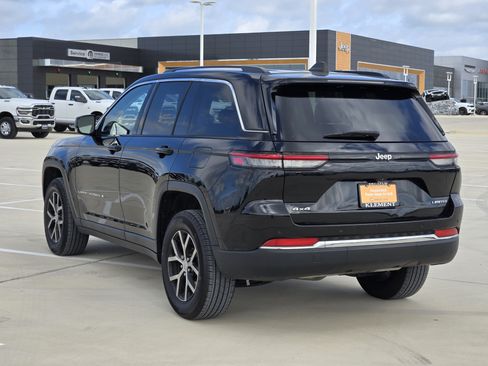 Certified 2023 Jeep Grand Cherokee Limited AWD/4WD image 6