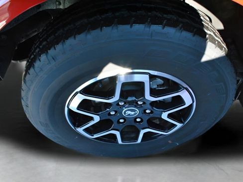 Used 2024 Ford Bronco Outer Banks AWD/4WD image 11