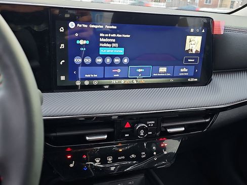 New 2026 Nissan Kicks SR w/ SR Premium Package image 12