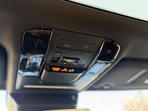 Used 2025 Lexus GX 550 image 84