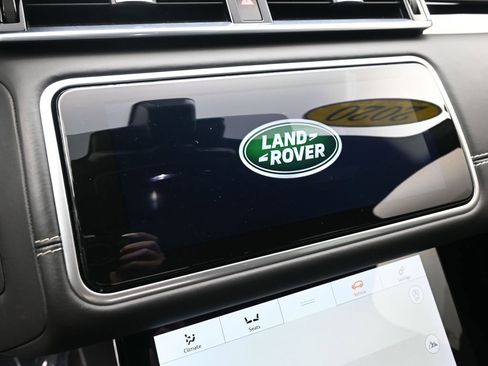 Used 2020 Land Rover Range Rover Velar R-Dynamic S image 16