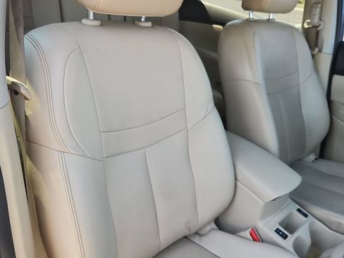 Used 2015 Nissan Rogue SL w/ SL Premium Package AWD/4WD image 16