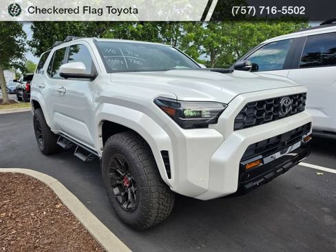 Used 2025 Toyota 4Runner TRD Sport Premium AWD/4WD image 3