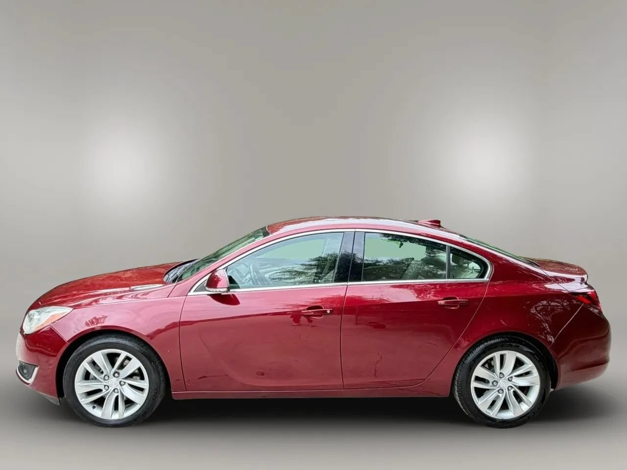Used 2016 Buick Regal FWD image 5