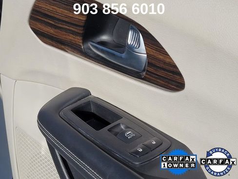 Used 2023 Chrysler Pacifica Limited image 23