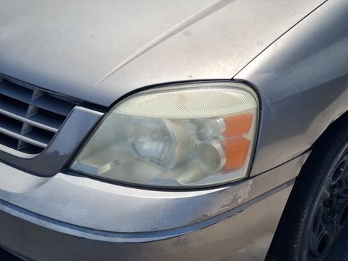 Used 2005 Ford Freestar S FWD image 4