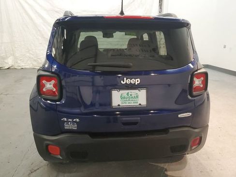 Used 2019 Jeep Renegade Latitude w/ Popular Equipment Group AWD/4WD image 5