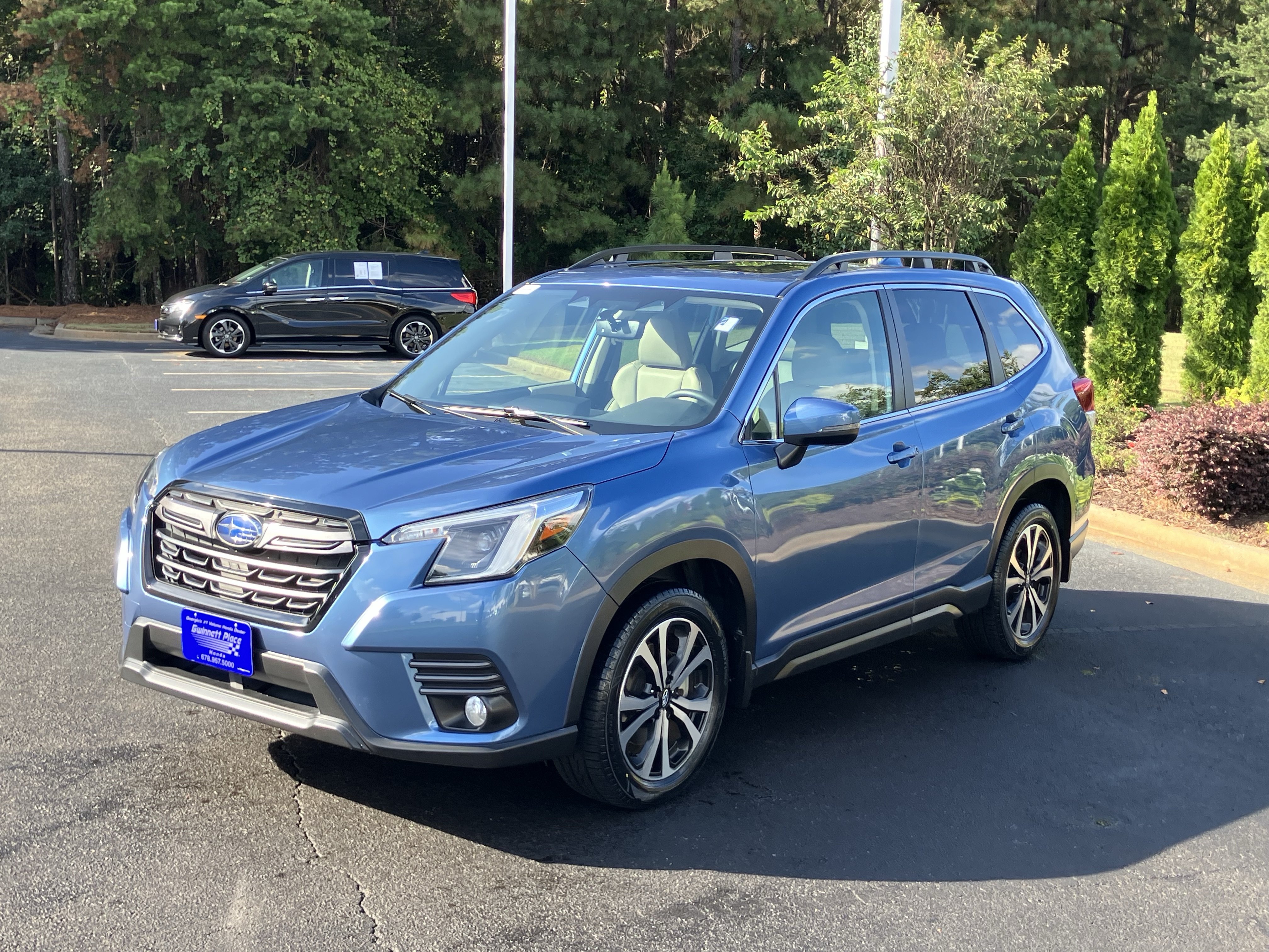 Used 2022 Subaru Forester Limited AWD/4WD image 6