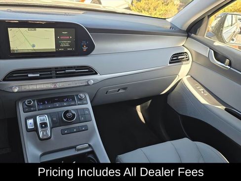 Used 2022 Hyundai Palisade SEL w/ Premium Package FWD image 12