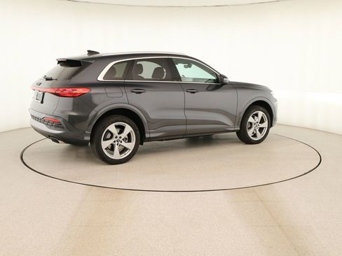 Certified 2025 Audi Q5 Premium Plus w/ Premium Plus AWD/4WD image 7