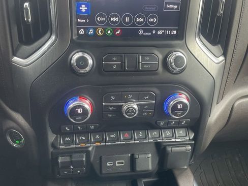 Used 2021 GMC Sierra 1500 Denali w/ Denali Ultimate Package image 10