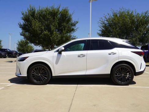 Used 2025 Lexus RX 350h w/ Kick Sensor & Tow Package AWD/4WD image 4