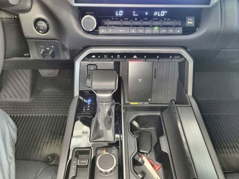 New 2026 Toyota Tundra Platinum AWD/4WD image 19