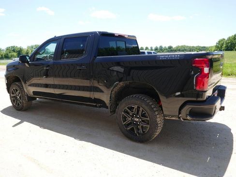 New 2026 Chevrolet Silverado 1500 LT Trail Boss w/ LT Trail Boss Premium Package AWD/4WD image 9