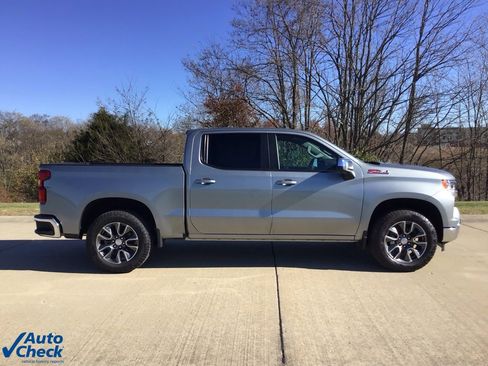 Used 2025 Chevrolet Silverado 1500 LT image 2