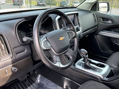 Used 2022 Chevrolet Colorado LT w/ Fleet Safety Package image 17