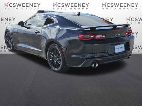 Used 2021 Chevrolet Camaro LT image 3