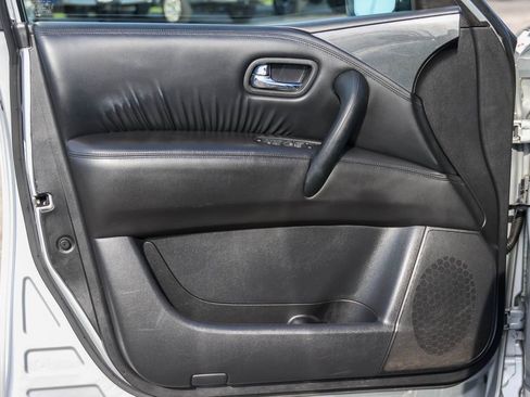 Used 2023 Nissan Armada SV RWD image 9