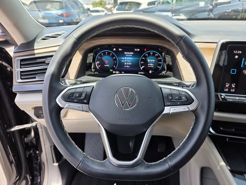 Certified 2024 Volkswagen Atlas SE AWD/4WD image 19