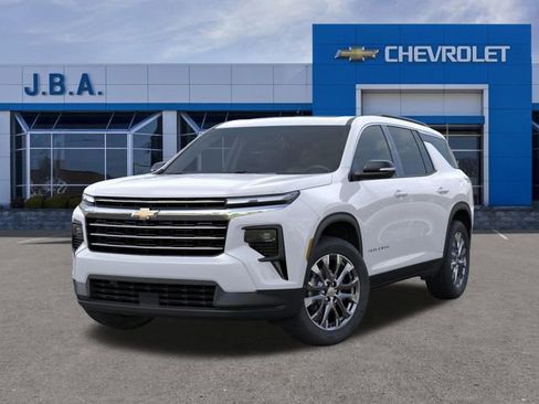 New 2026 Chevrolet Traverse LT w/ Sun and Wheel Package image 7
