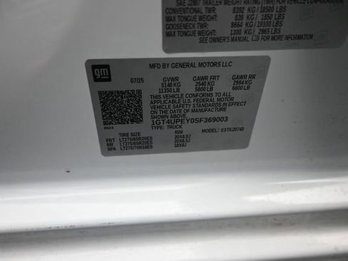 Used 2025 GMC Sierra 2500 AT4 AWD/4WD image 15
