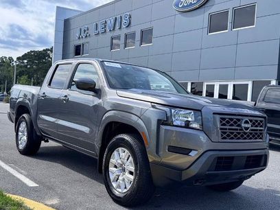 Used 2023 Nissan Frontier SV w/ Tow Package