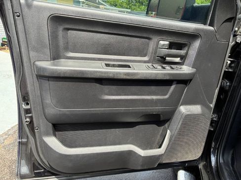 Used 2016 RAM 2500 Tradesman w/ Chrome Appearance Group AWD/4WD image 11
