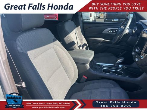 Used 2023 Chevrolet Traverse LT w/ LPO, Floor Liner Package AWD/4WD image 33