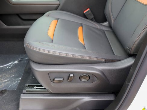 New 2026 GMC Sierra 2500 AT4 image 10