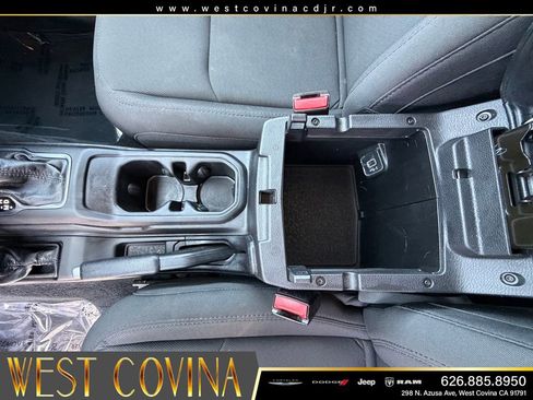 Used 2023 Jeep Wrangler Unlimited AWD/4WD image 14