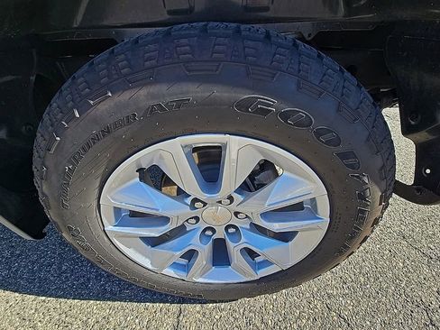 Used 2023 Chevrolet Silverado 1500 Custom image 29