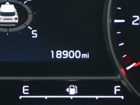 Used 2023 Kia Sorento EX w/ Panoramic Sunroof Package image 32