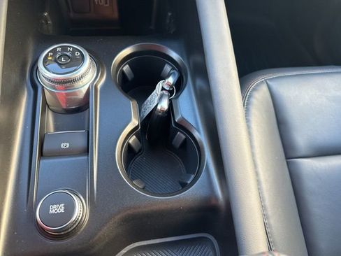 Used 2025 Ford Explorer Active w/ Active Comfort Package image 22