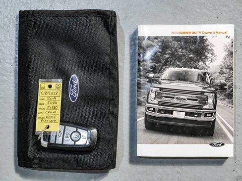 Used 2019 Ford F250 Platinum w/ Platinum Ultimate Package AWD/4WD image 61