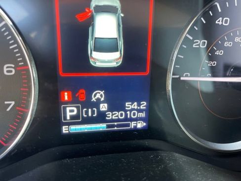 Used 2021 Subaru Crosstrek 2.5i Limited AWD/4WD image 7