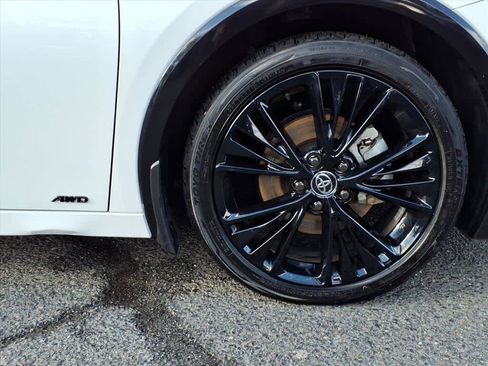 Used 2025 Toyota Prius AWD image 7