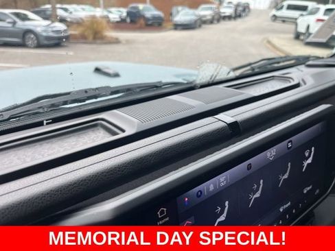 Used 2025 Jeep Wrangler Unlimited Sport AWD/4WD image 21