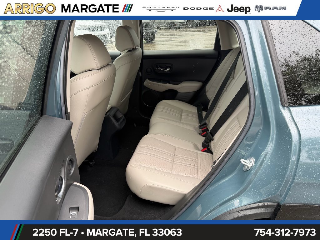 Used 2023 Honda HR-V EX-L image 10