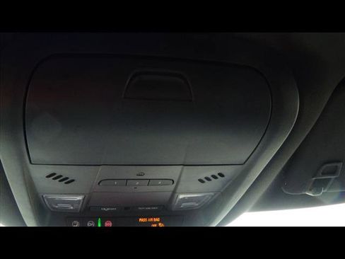 Used 2024 Buick Enclave Premium image 29