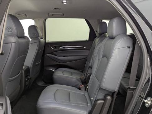 Used 2021 Buick Enclave Essence w/ Sport Touring Edition FWD image 17